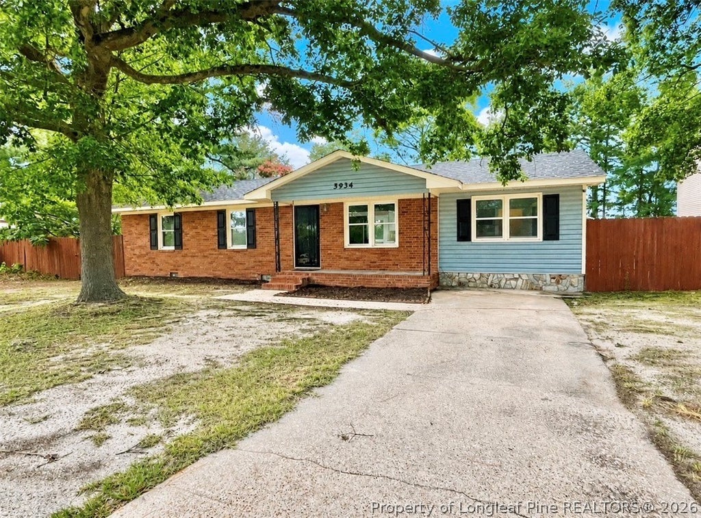 Photo of 5934 Braxton Road, Hope Mills, NC 28348 (MLS # 768568)
