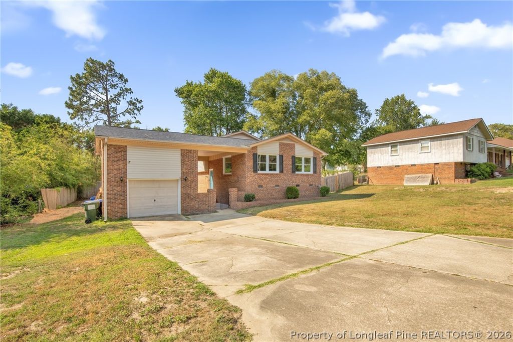 Photo of 5706 Grampian Court, Fayetteville, NC 28304 (MLS # 764240)