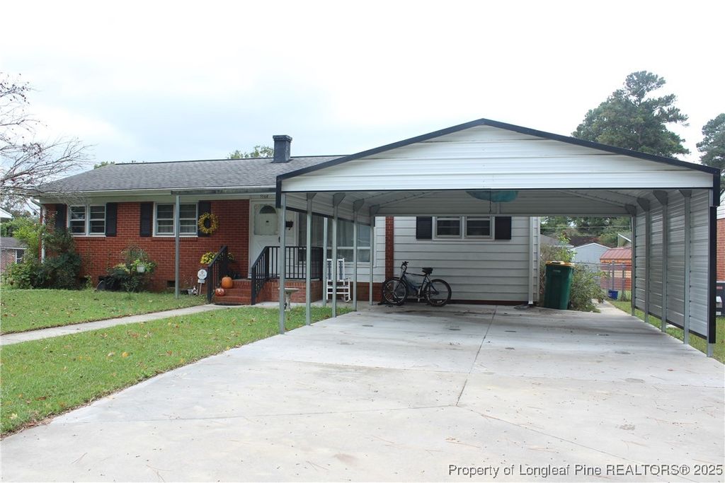 Photo of 1108 E 10th Street, Lumberton, NC 28358 (MLS # 751841)