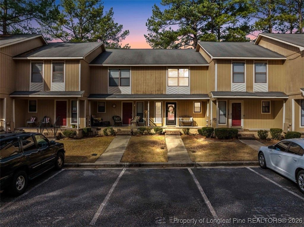 Photo of 1207 Huntsman Court, Fayetteville, NC 28303 (MLS # 755283)