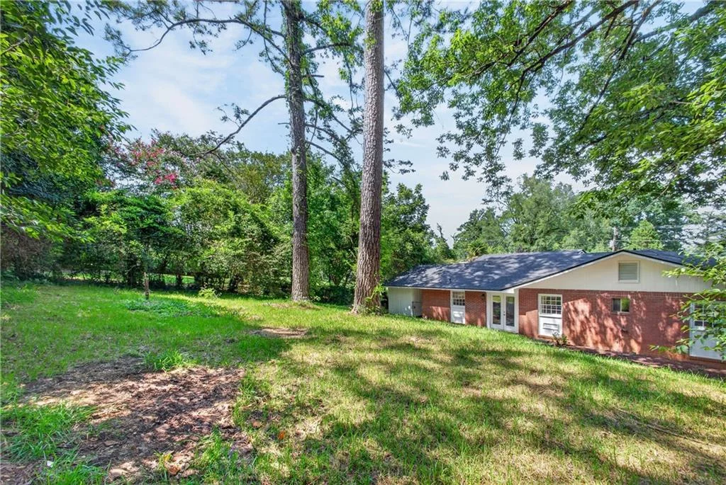 3017 3rd Avenue, Phenix City, AL 36867