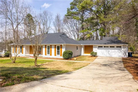 520 Cedarbrook Drive, Auburn, AL 36830 - MLS#: E100320