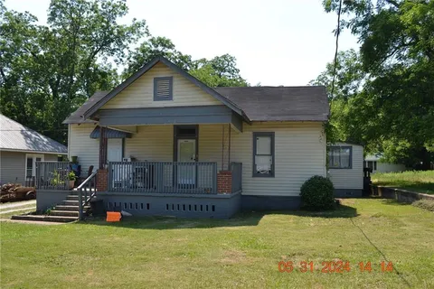 1807 (A&B) 10th Court, Phenix City, AL MLS: E98410