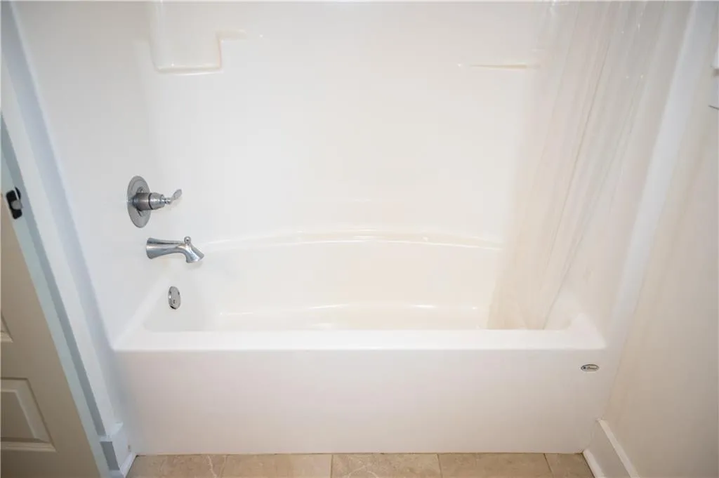 Additional image 34 of 688 Village Drive, Opelika, AL 36801