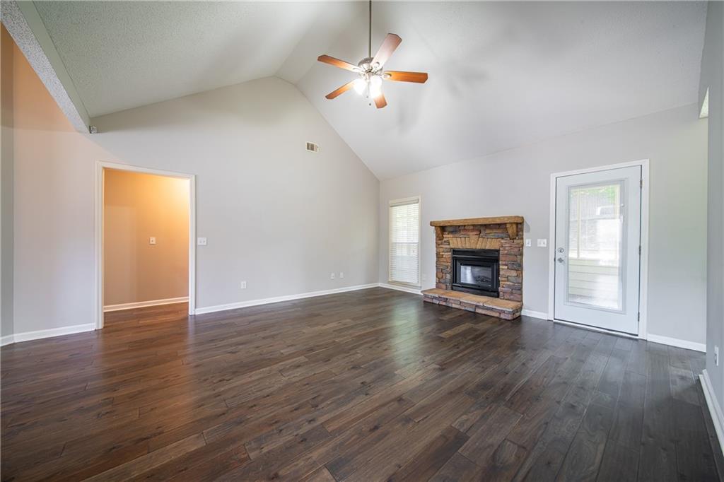 3306 Hummingbird Court