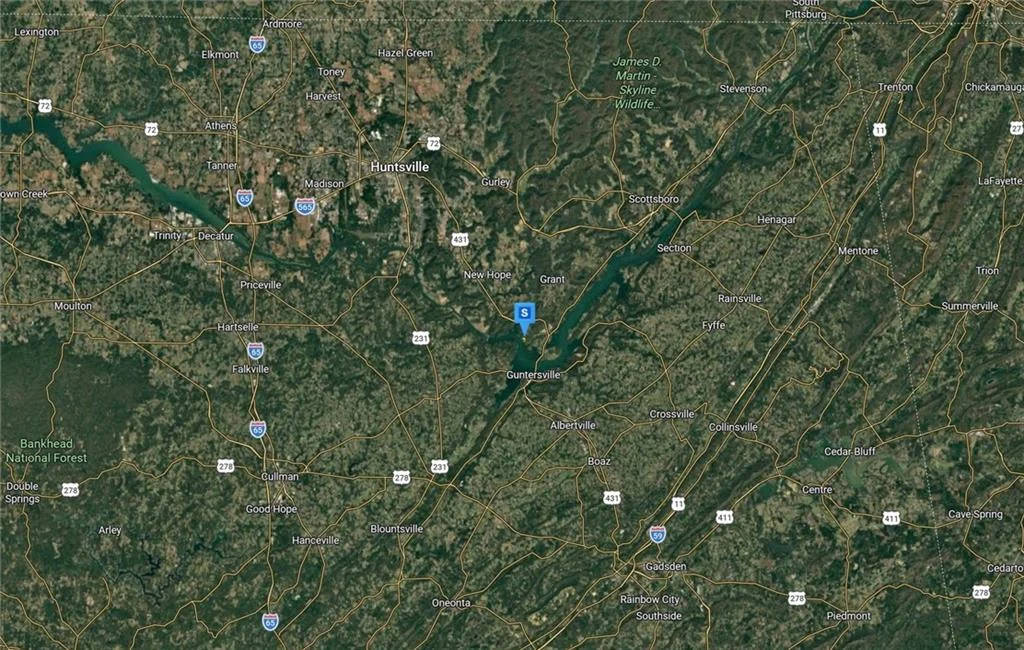400 Boat House Drive, Guntersville, AL 35976