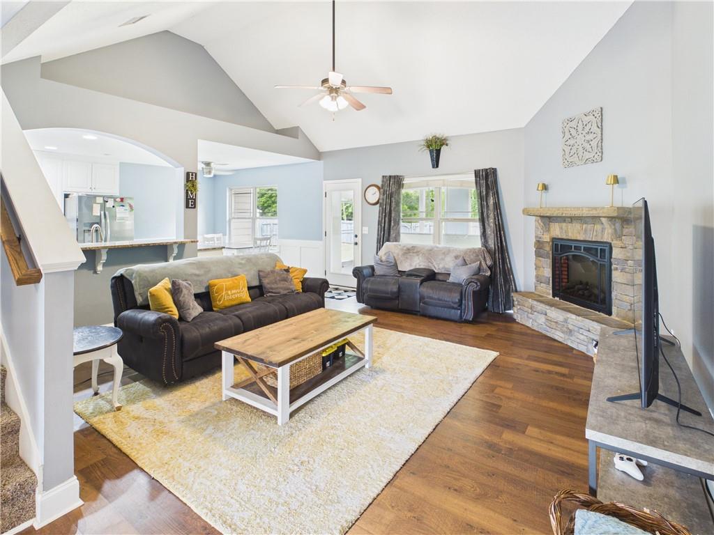 38 Winter Hawk Drive