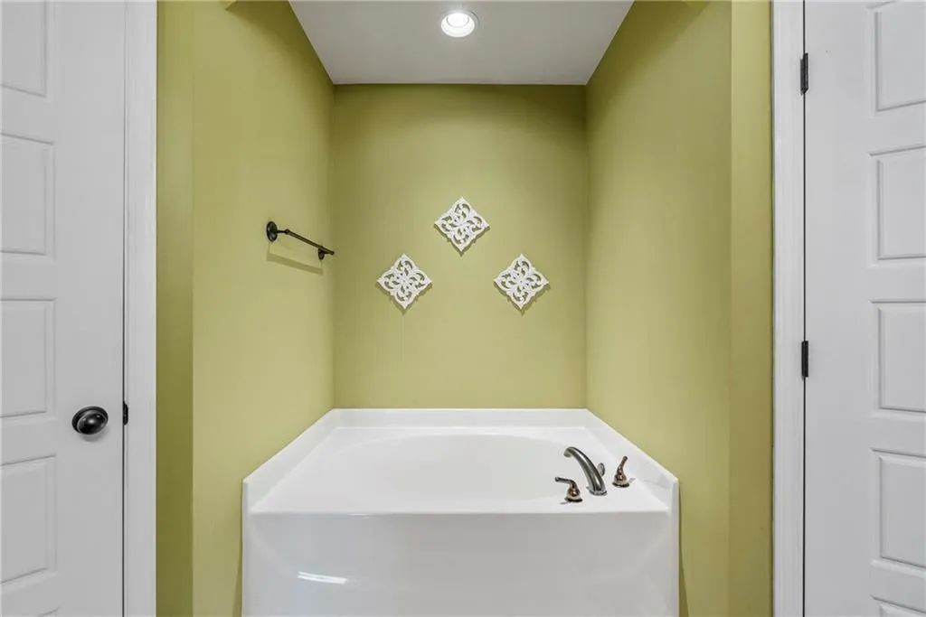 Additional image 17 of 10 Greyhawk Court, Fort Mitchell, AL 36856