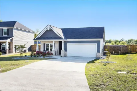 102 Gregory Place, Smiths Station, AL 36877 - MLS#: E100666