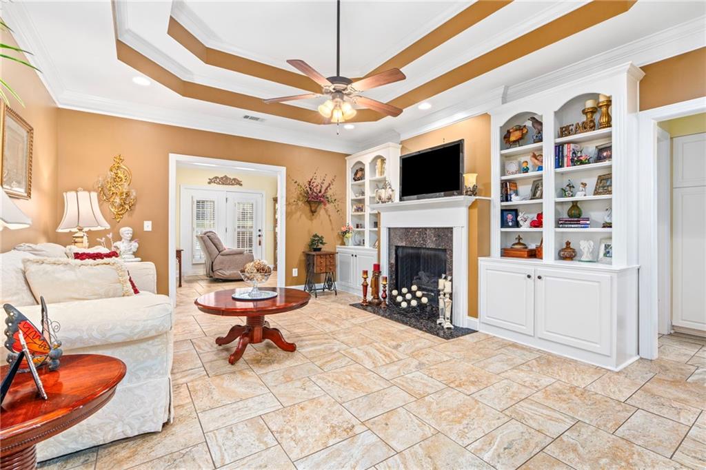 5012 Autumn Leaf Lane A