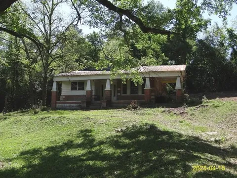 1221 16th Avenue, Phenix City, AL MLS: E100742