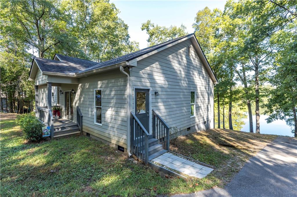 212 Lee Road 961