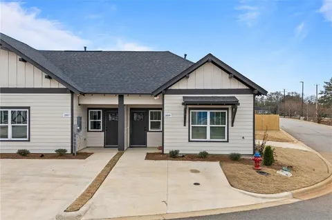 2889 Ridge Crest Court, Opelika, AL MLS: E100390