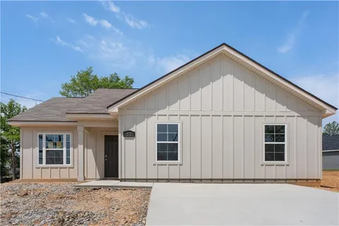 52 Lee Road 2033, Phenix City, AL MLS: E100740