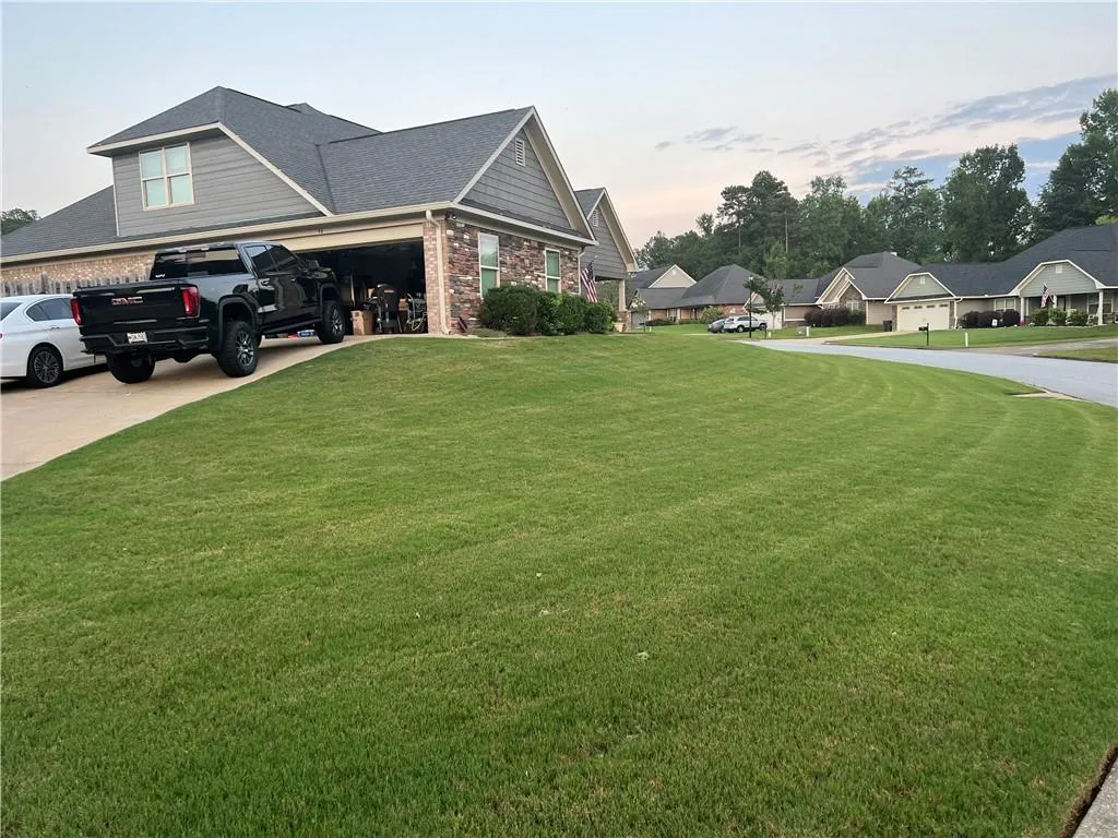 Phenix City, Alabama 36867, United States, 5 Bedrooms Bedrooms, ,3 BathroomsBathrooms,Residential,Active,126789