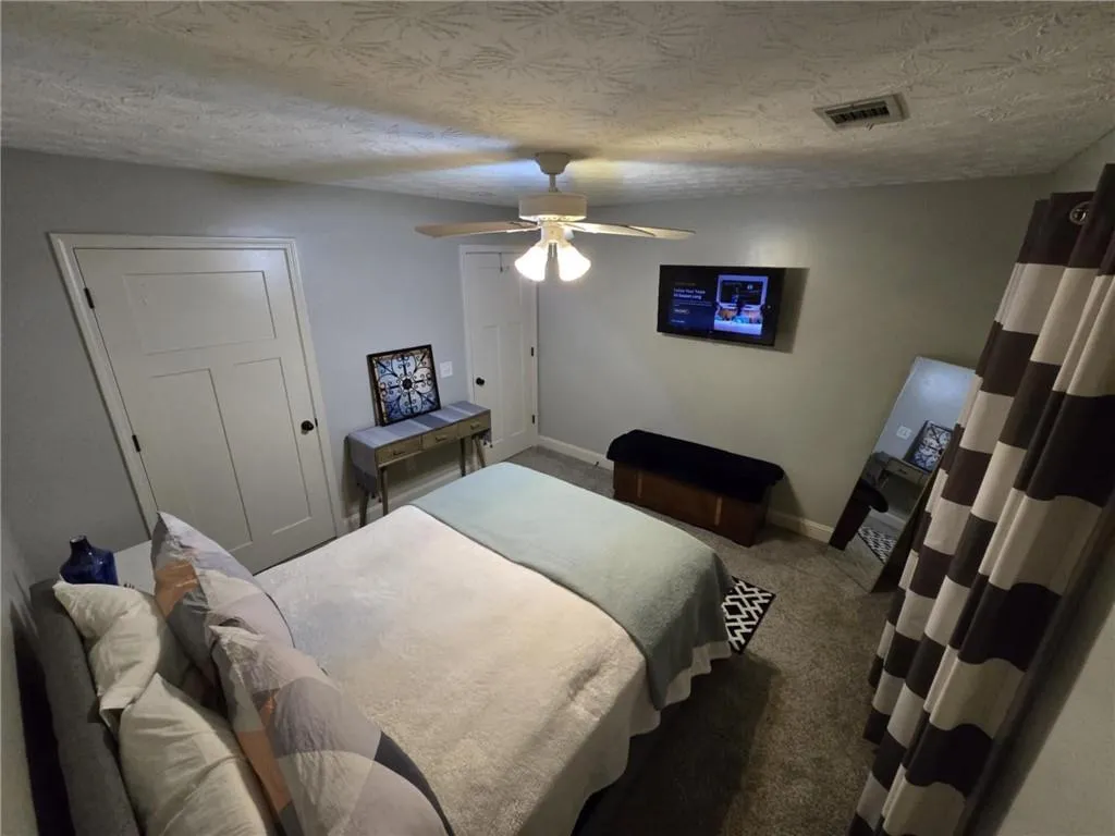 Phenix City, Alabama 36867, United States, 5 Bedrooms Bedrooms, ,3 BathroomsBathrooms,Residential,Active,126789