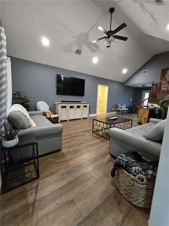 Phenix City, Alabama 36867, United States, 5 Bedrooms Bedrooms, ,3 BathroomsBathrooms,Residential,Active,126789