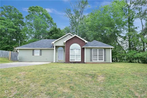 84 Summerbrook Loop, Phenix City, AL MLS: E100723