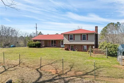681 Lee Road 158, Opelika, AL MLS: E100519