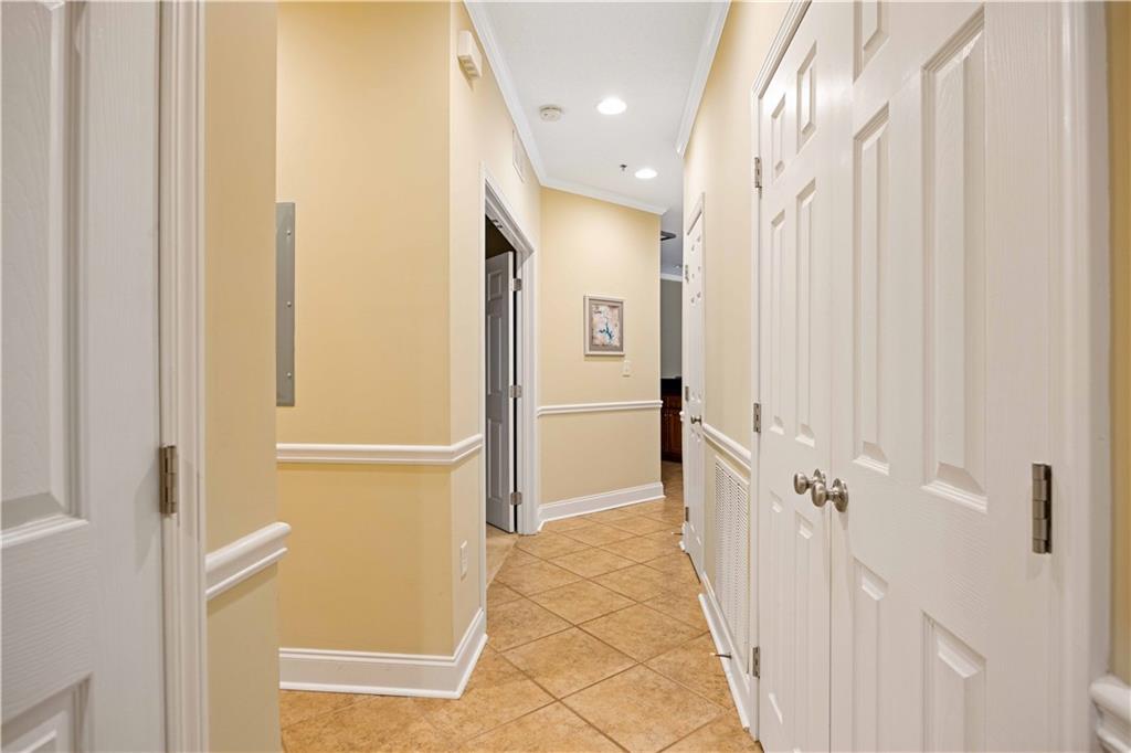 111 Lee Road 802 233