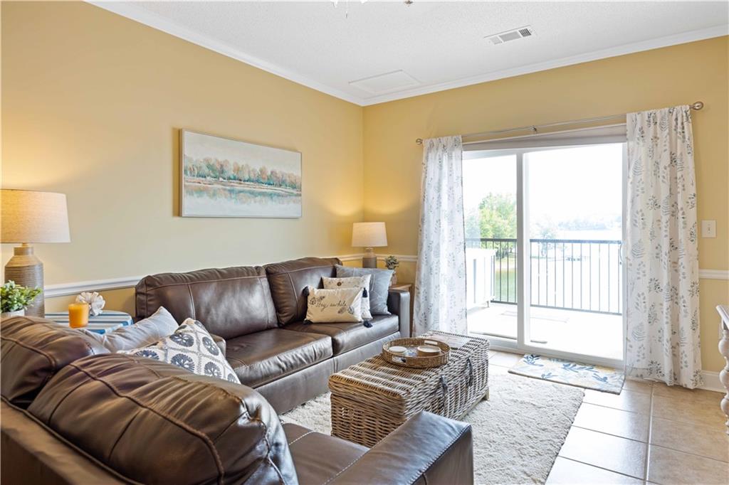 111 Lee Road 802 233