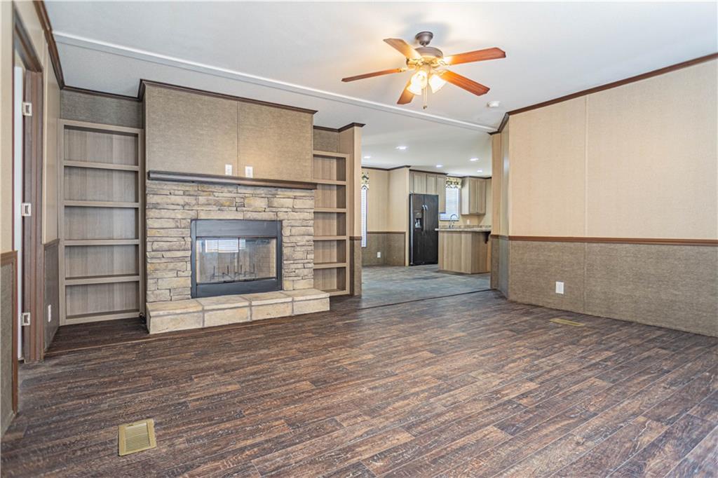 140 Lee Road 2198