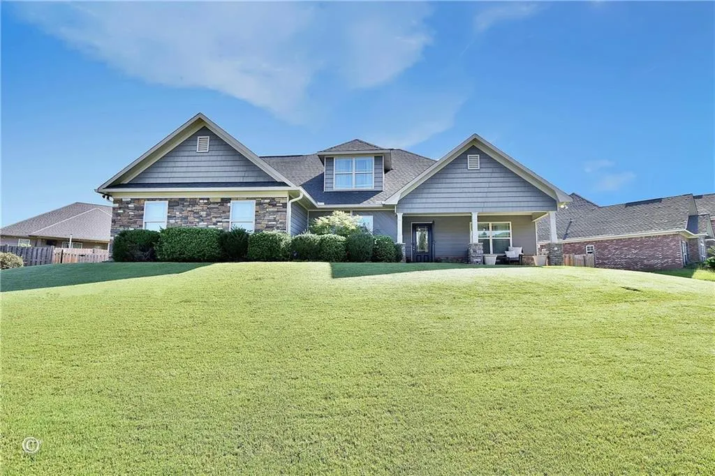 Phenix City, Alabama 36867, United States, 5 Bedrooms Bedrooms, ,3 BathroomsBathrooms,Residential,Active,161613