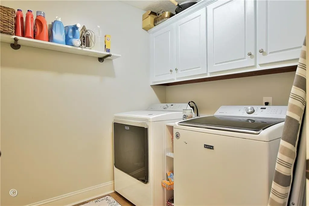 Phenix City, Alabama 36867, United States, 5 Bedrooms Bedrooms, ,3 BathroomsBathrooms,Residential,Active,161613