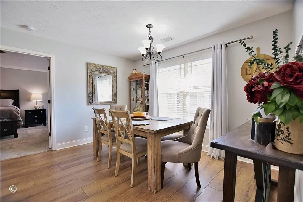 Phenix City, Alabama 36867, United States, 5 Bedrooms Bedrooms, ,3 BathroomsBathrooms,Residential,Active,161613