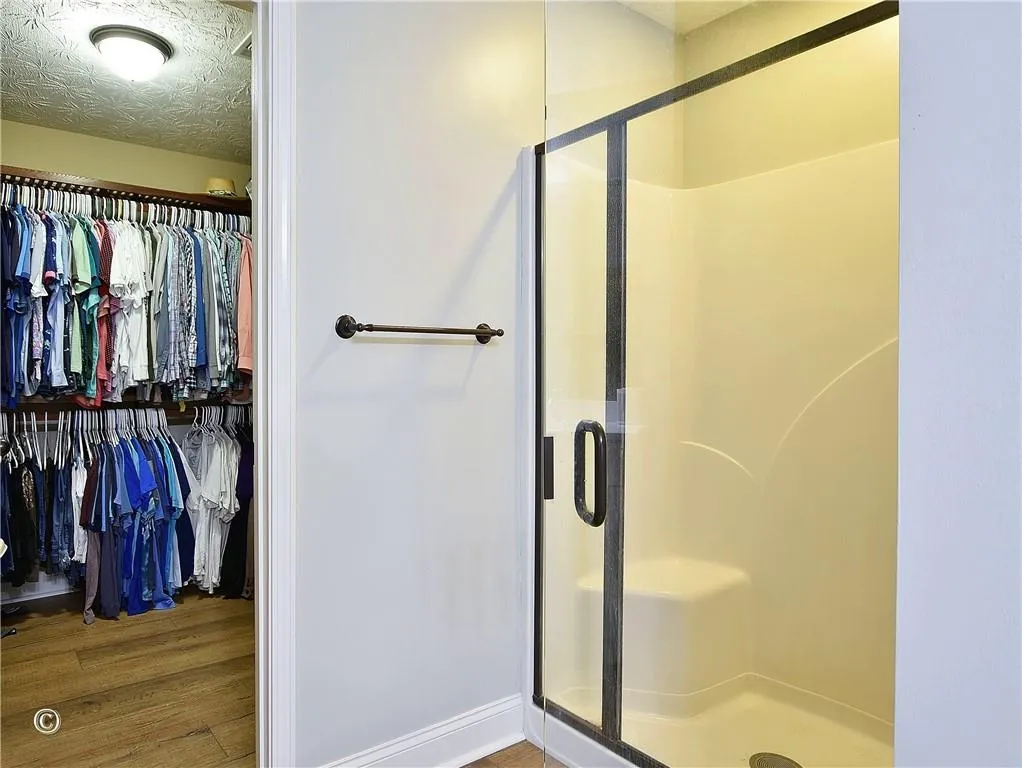 Phenix City, Alabama 36867, United States, 5 Bedrooms Bedrooms, ,3 BathroomsBathrooms,Residential,Active,161613