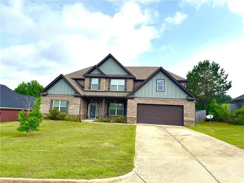 41 Tree Top Hill, Smiths Station, AL MLS: E100945