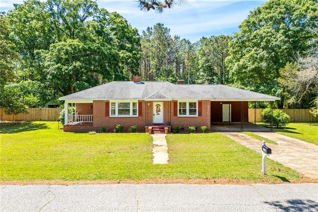 Additional image 23 of 1612 33rd Street, Valley, AL 36854