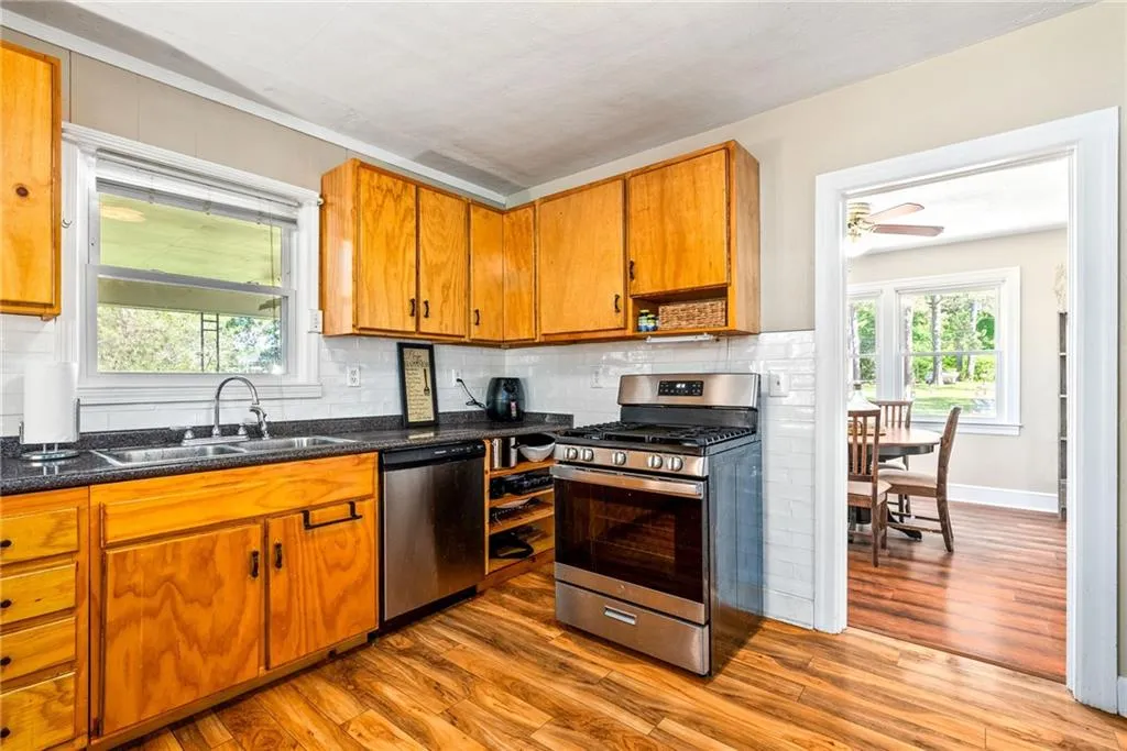 Additional image 9 of 1612 33rd Street, Valley, AL 36854