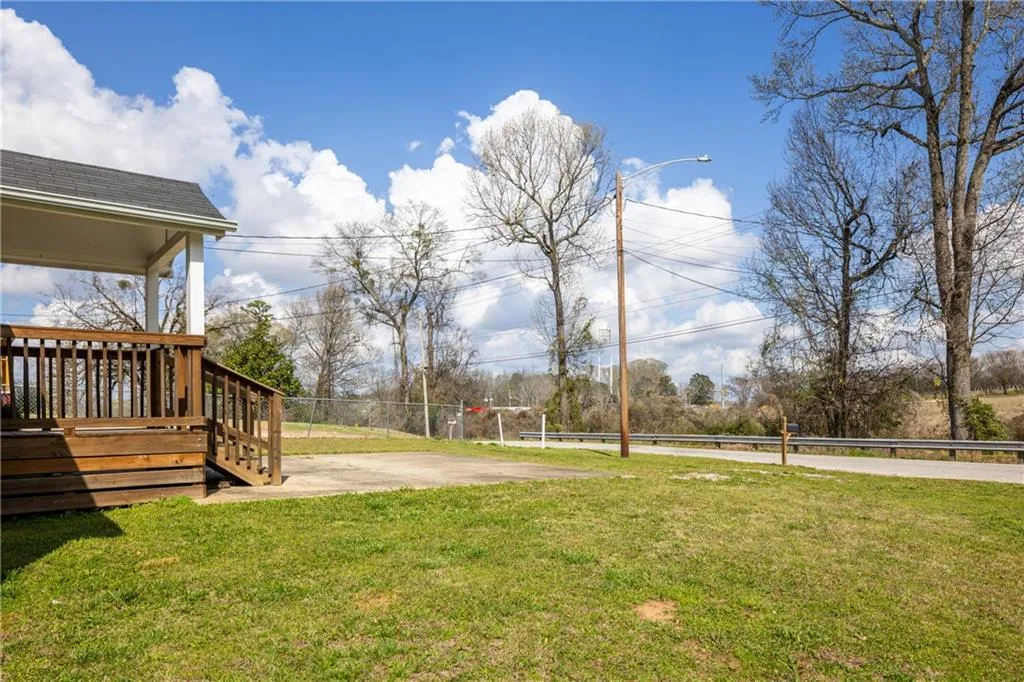 Additional image 3 of 1520 Clanton Street, Opelika, AL 36801