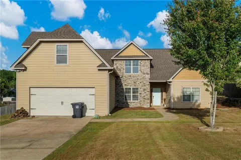 28 Red Maple Drive, Phenix City, AL MLS: E100830