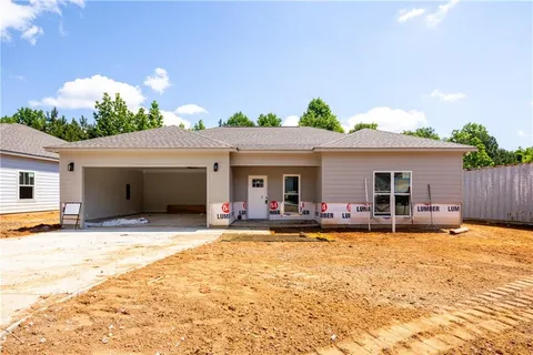 306 21st Ave, Phenix City, AL MLS: E100717