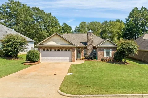 Property image for 1311 Lizlin Street, Opelika, AL 36801