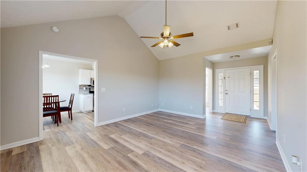 32 Lee Road 2095