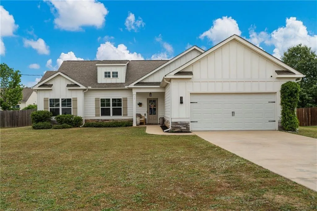 Additional image 2 of 17 Belmont Drive, Fort Mitchell, AL 36856