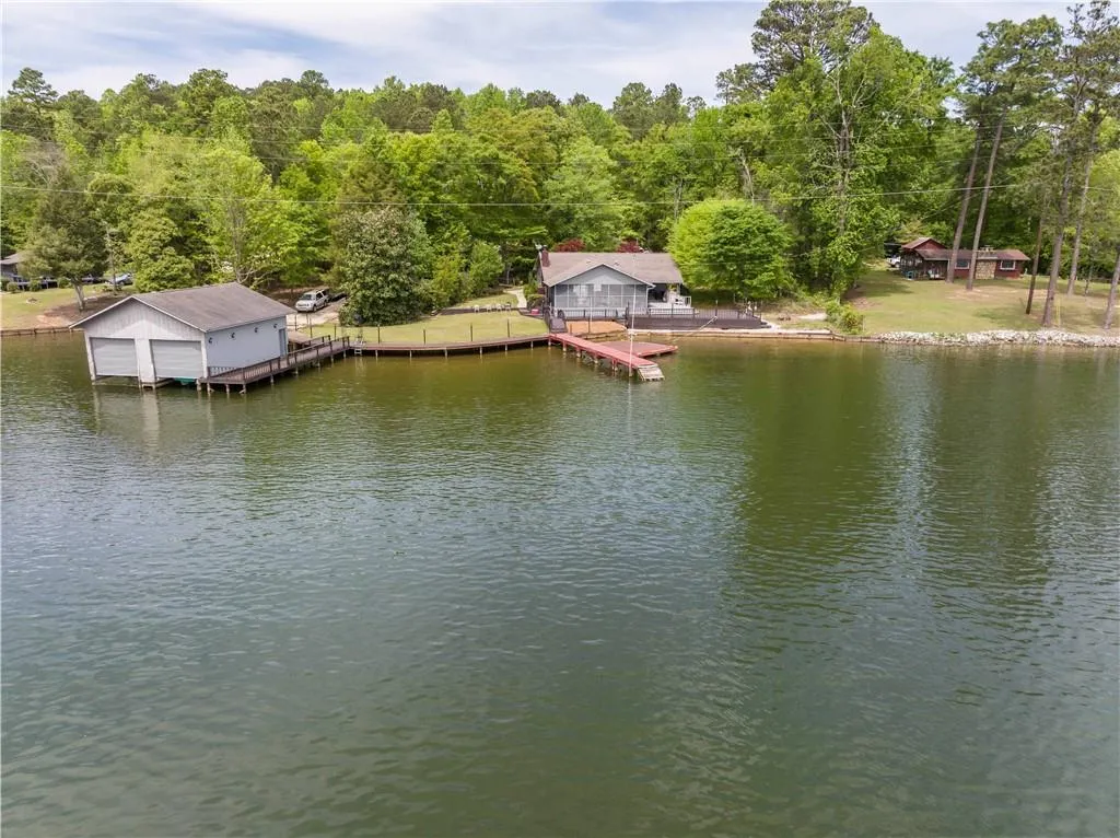 212 Lee Road 841, Valley, AL 36854