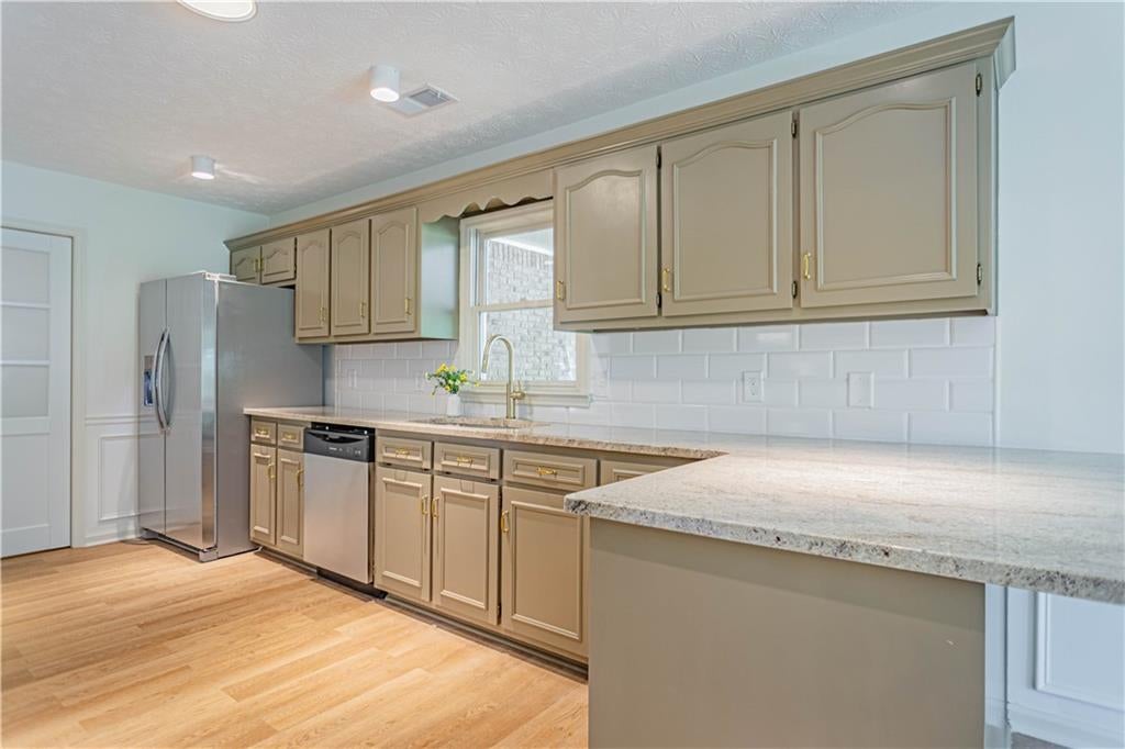 2566 Lamb Road