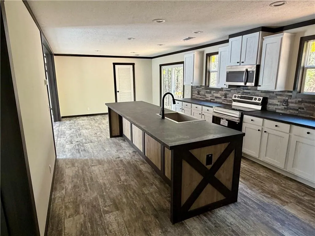 Additional image 9 of 343 Ridge Road, Seale, AL 36875