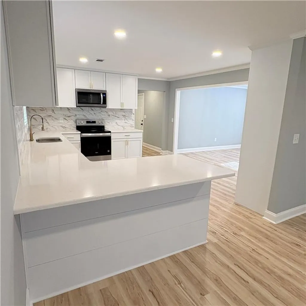 Additional image 20 of 2502 13th Avenue, Valley, AL 36854