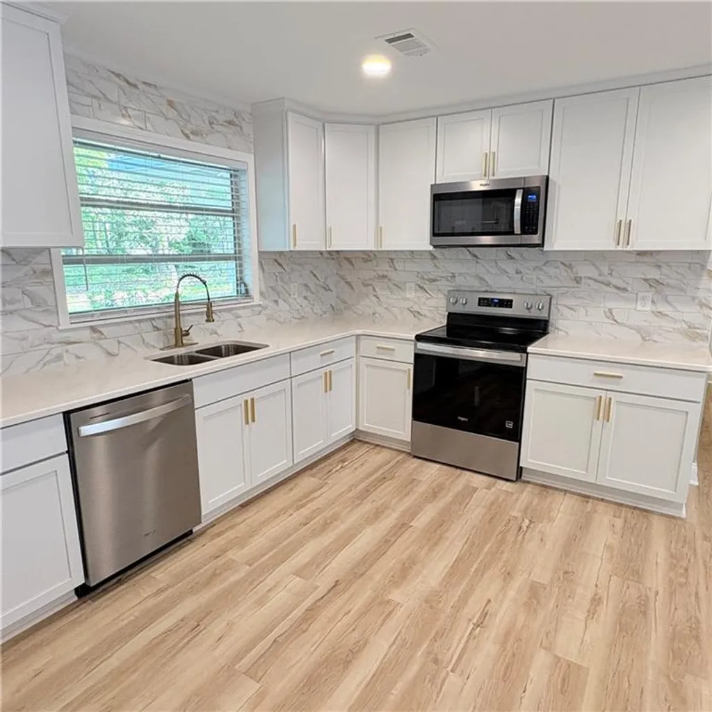 Additional image 18 of 2502 13th Avenue, Valley, AL 36854