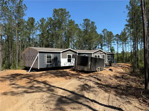 300 Ridge Rd, Seale, AL MLS: E100688