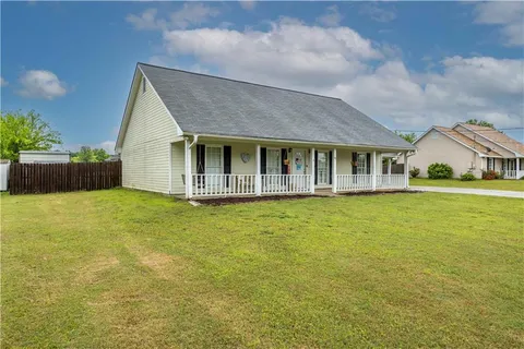 11 McLendon Road, Fort Mitchell, AL MLS: E100621