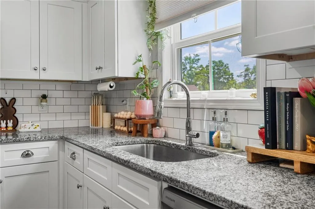 Additional image 38 of 129 Addison Way, Smiths Station, AL 36877