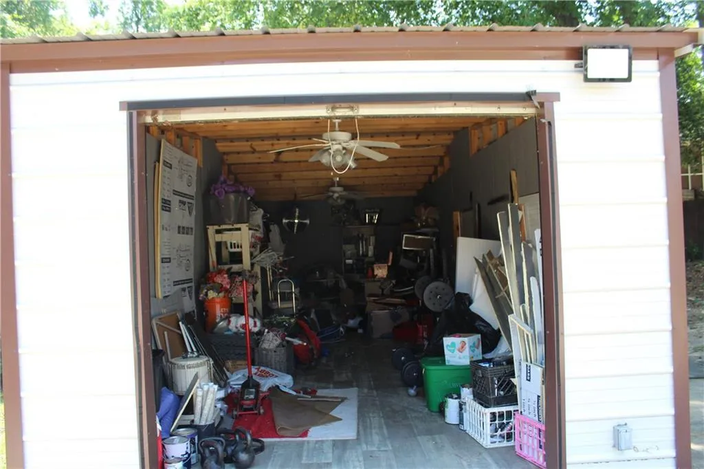 33 Lee Road 2076, Phenix City, AL 36870