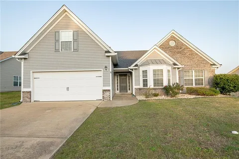 8 Springwood Court, Phenix City, AL MLS: E100602