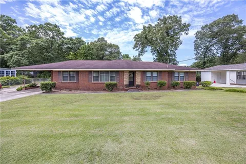 5201 Summerville Road, Phenix City, AL MLS: E100936